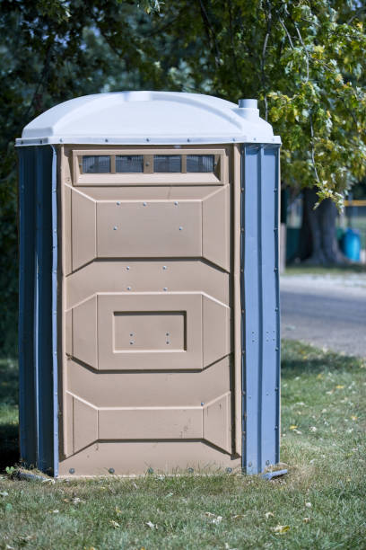 Best Porta potty rental near me  in Lewiston, CA
